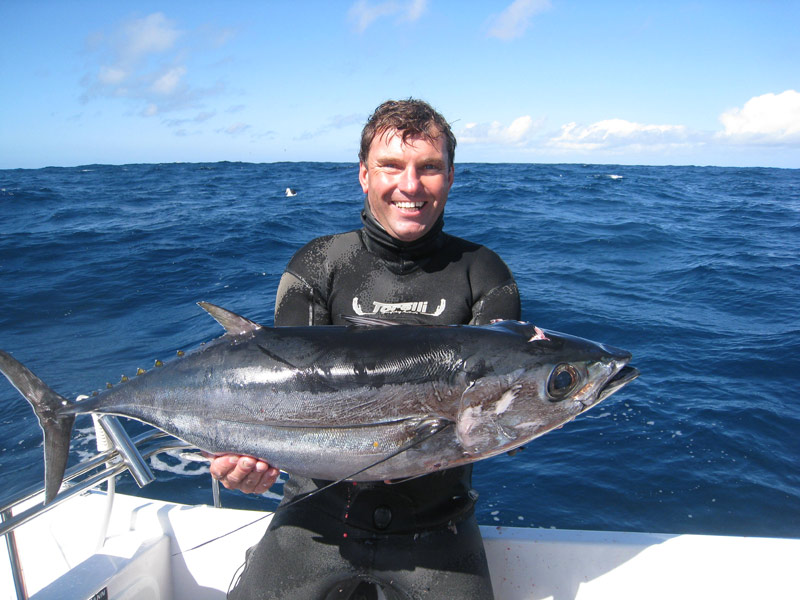 Rob-Torelli-and-his-15.17-Pending-World-Record-Albacore-Tuna.jpg