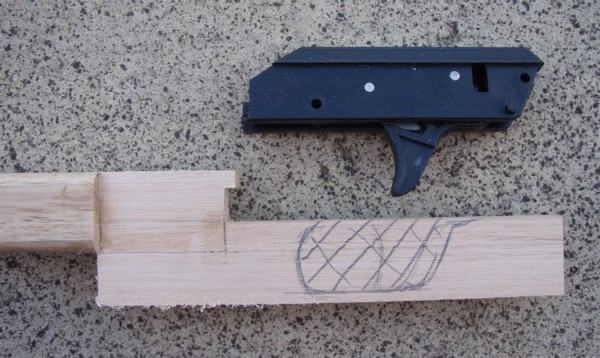 07. trigger guard under-piece glued on.JPG